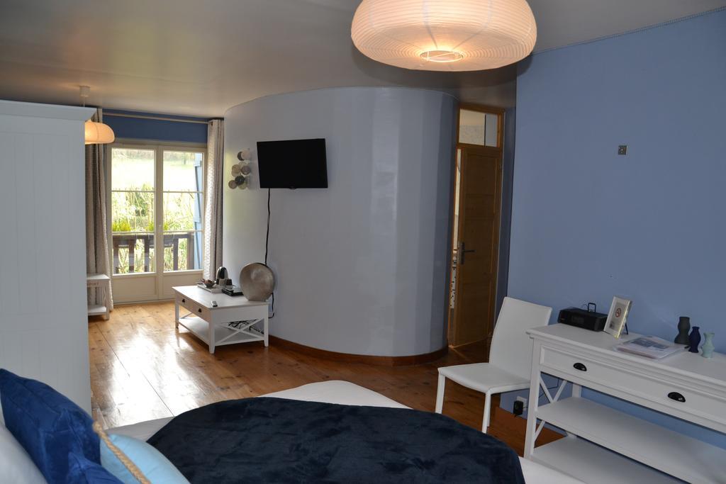 Chambres D'Hotes Villa De Vienne-En-Arthies Habitación foto
